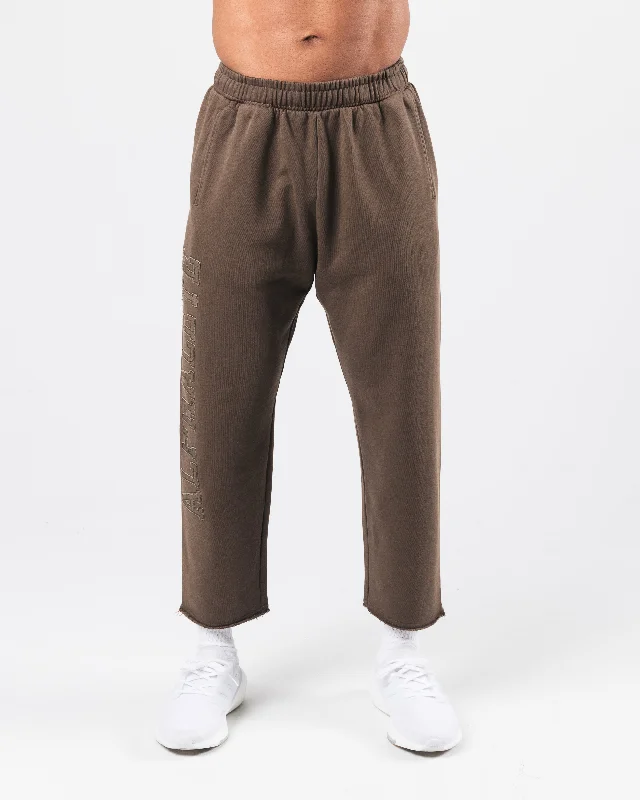 Shop clothing essentials at a fraction of the price –  Sunfade Pant - Crater