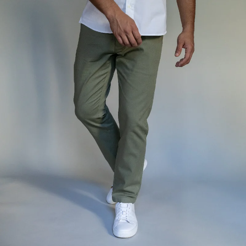 Shop the latest men's clothing trends at a fraction of the price. Stretch Chinos Slim Fit - Olive Shop the latest men's clothing trends at a fraction of the price. Stretch Chinos Slim Fit - Olive