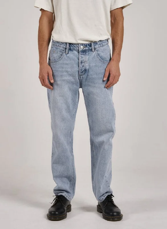 Flash discounts on men’s clothing – Don’t miss out! Straight Line Denim Jean - Ash Blue Flash discounts on men’s clothing – Don’t miss out! Straight Line Denim Jean - Ash Blue