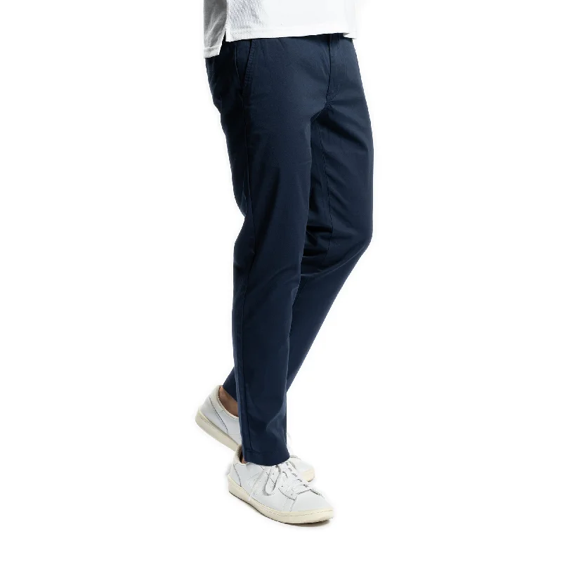 Upgrade your wardrobe with stylish clothing at discounted prices. Lightweight Stretch Chinos Slim Fit - Navy Upgrade your wardrobe with stylish clothing at discounted prices. Lightweight Stretch Chinos Slim Fit - Navy