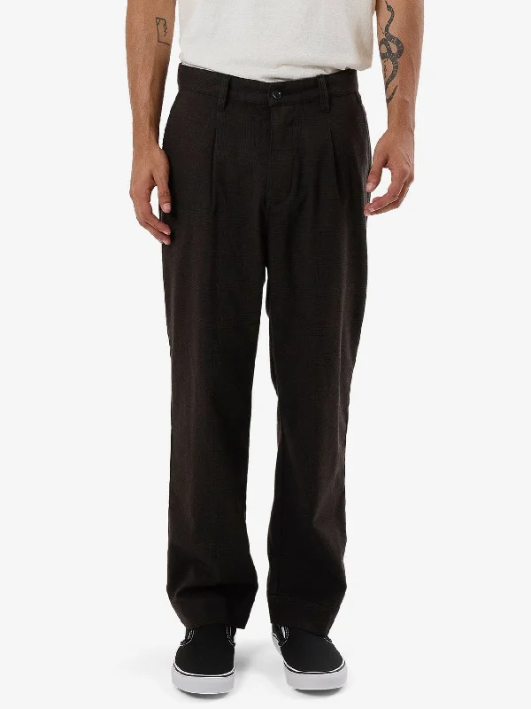 Refresh your wardrobe with the best deals on men's fashion. Jacob Plaid Pant - Brown Refresh your wardrobe with the best deals on men's fashion. Jacob Plaid Pant - Brown