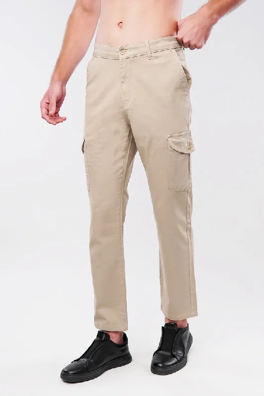 Upgrade your wardrobe with stylish men's apparel – now on sale! Straight Cargo Pants - Beige Upgrade your wardrobe with stylish men's apparel – now on sale! Straight Cargo Pants - Beige