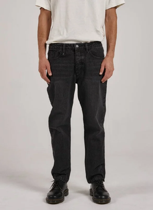 Get ready for the season with exclusive savings on trendy clothes. Unchopped Denim Jean - Smoke Black Get ready for the season with exclusive savings on trendy clothes. Unchopped Denim Jean - Smoke Black