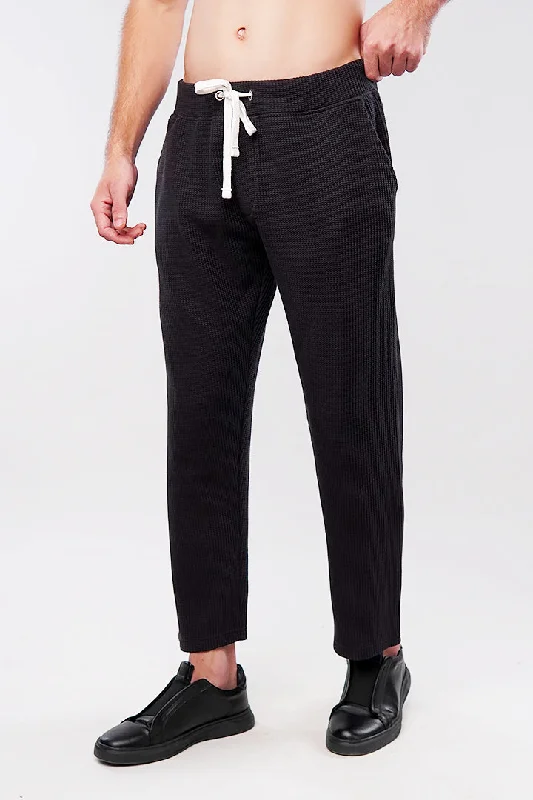 Get the latest styles in clothing – Shop now for unbeatable deals. Thermal Jogger Pants - Black Get the latest styles in clothing – Shop now for unbeatable deals. Thermal Jogger Pants - Black