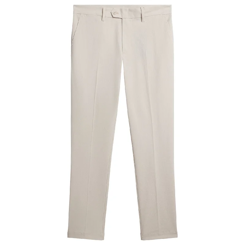 Shop stylish, comfortable men’s clothing at discounted prices. Vent High Golf Pants Moonbeam - SU24 Shop stylish, comfortable men’s clothing at discounted prices. Vent High Golf Pants Moonbeam - SU24