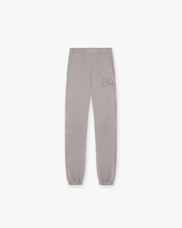 Shop now and enjoy massive savings on stylish clothing for all seasons. 247 Sweatpant - Cinder Shop now and enjoy massive savings on stylish clothing for all seasons. 247 Sweatpant - Cinder