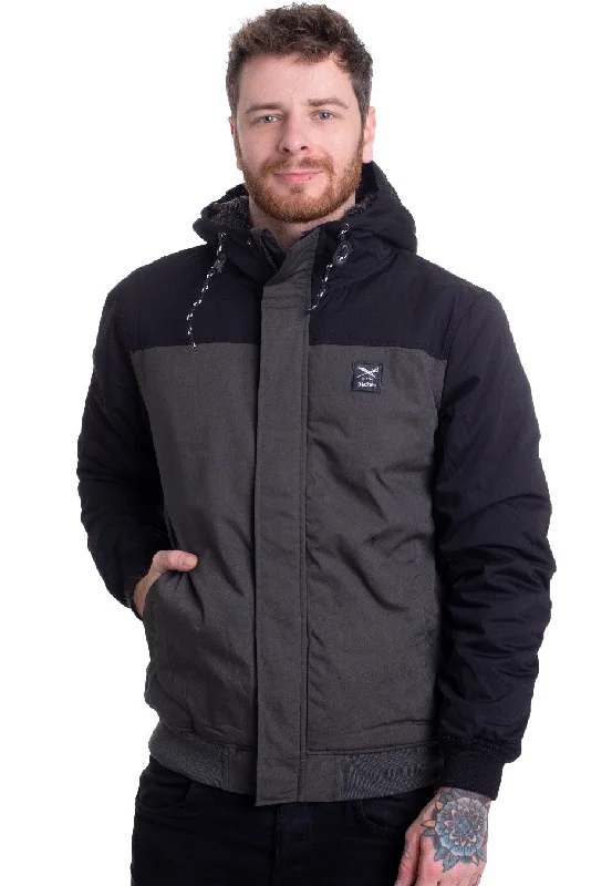 Save up to 70% clothing – Shop now for the best deals. Iriedaily - Eissegler Black/Olive - Jacket Save up to 70% clothing – Shop now for the best deals. Iriedaily - Eissegler Black/Olive - Jacket
