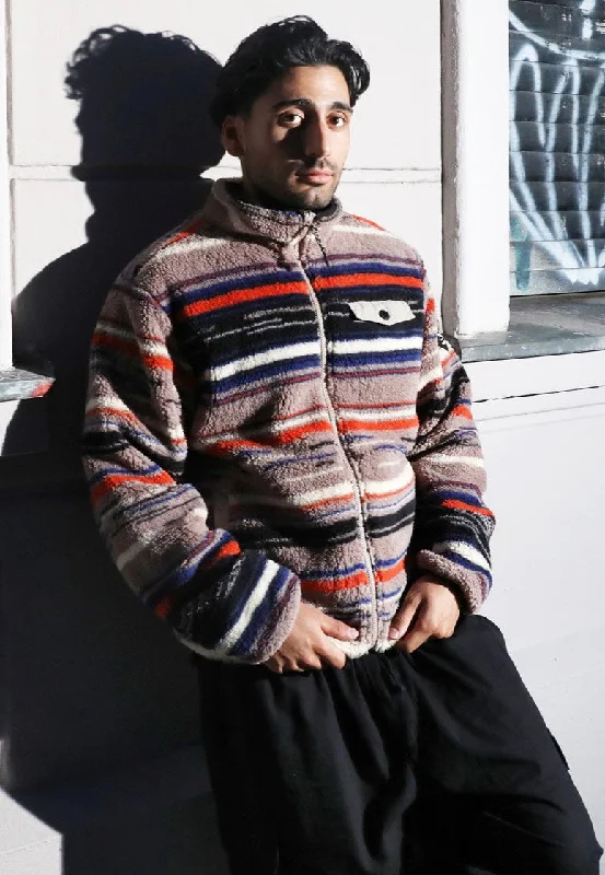 Upgrade your look with stylish, affordable men’s clothing. Iriedaily - Insaneia Clay - Jacket Upgrade your look with stylish, affordable men’s clothing. Iriedaily - Insaneia Clay - Jacket