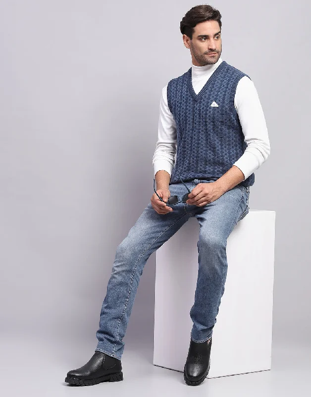 Shop online now for exclusive savings on men’s clothing. Men Blue Self Design V Neck Sleeveless Sweater Shop online now for exclusive savings on men’s clothing. Men Blue Self Design V Neck Sleeveless Sweater