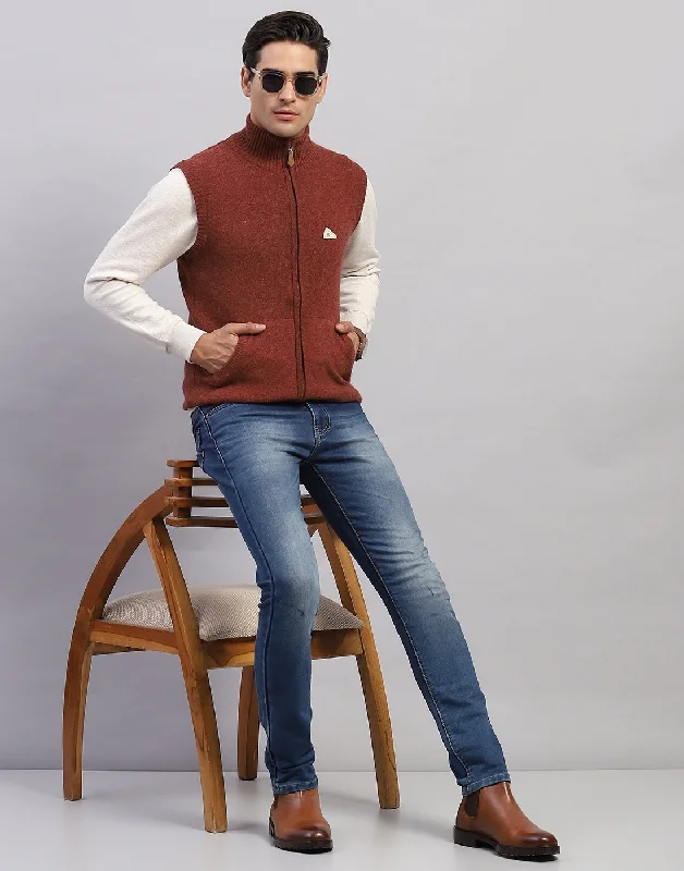 Final clearance: Men’s clothing items up to 70% off! Men Brown Solid High Neck Sleeveless Sweater Final clearance: Men’s clothing items up to 70% off! Men Brown Solid High Neck Sleeveless Sweater