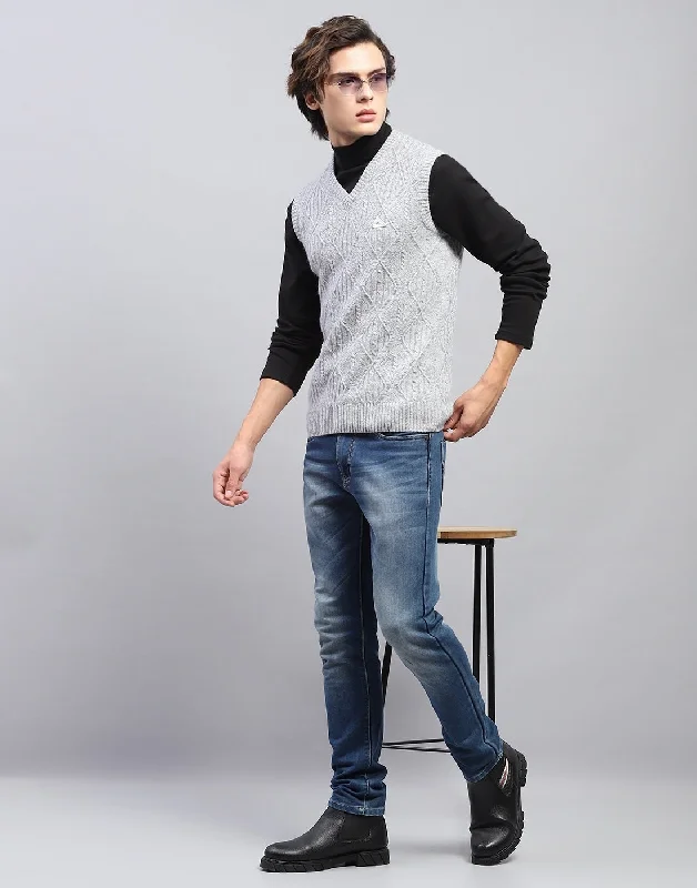 Limited-time discounts on clothing you’ll love Men Grey Self Design V Neck Sleeveless Sweater Limited-time discounts on clothing you’ll love Men Grey Self Design V Neck Sleeveless Sweater