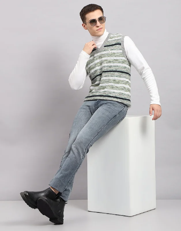 Shop the latest fashion trends with huge savings on all clothing. Men Multicolor Stripe V Neck Sleeveless Sweater Shop the latest fashion trends with huge savings on all clothing. Men Multicolor Stripe V Neck Sleeveless Sweater