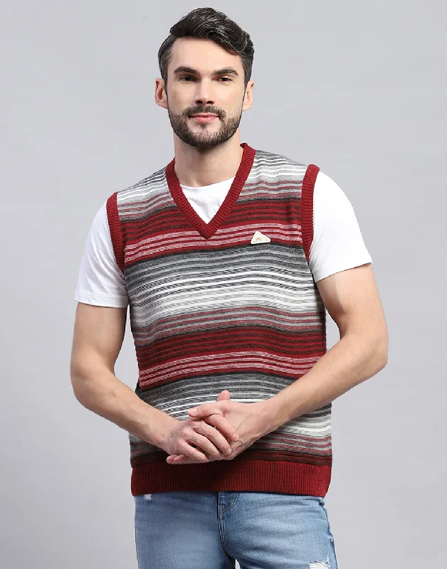 Shop stylish, comfortable men’s clothing at discounted prices. Men Red Stripe V Neck Sleeveless Sweater Shop stylish, comfortable men’s clothing at discounted prices. Men Red Stripe V Neck Sleeveless Sweater