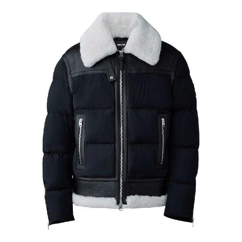Look your best with exclusive savings on men’s fashion.  ROBERT