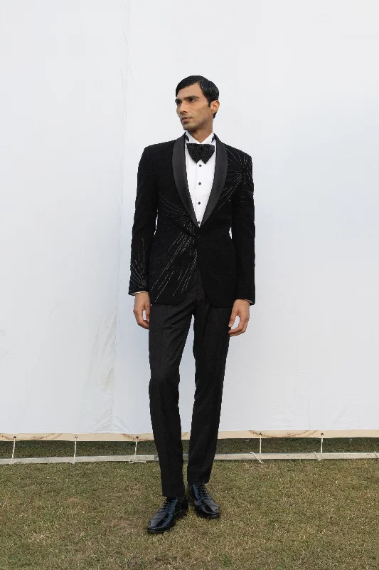 Don’t miss out – huge discounts on men’s trendy styles. Black Emroidered Tux Jacket. Don’t miss out – huge discounts on men’s trendy styles. Black Emroidered Tux Jacket.