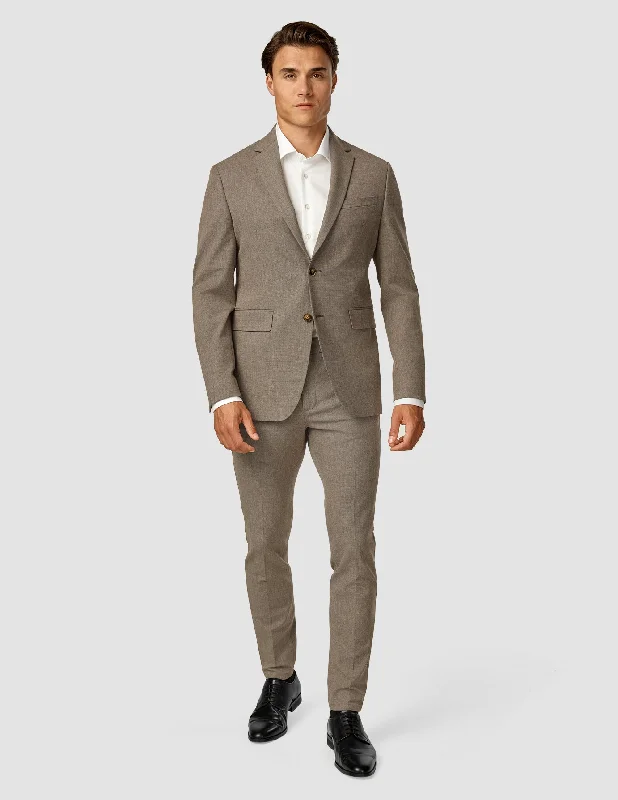 Final clearance: Men’s clothing items up to 70% off!  Essential Suit Almond