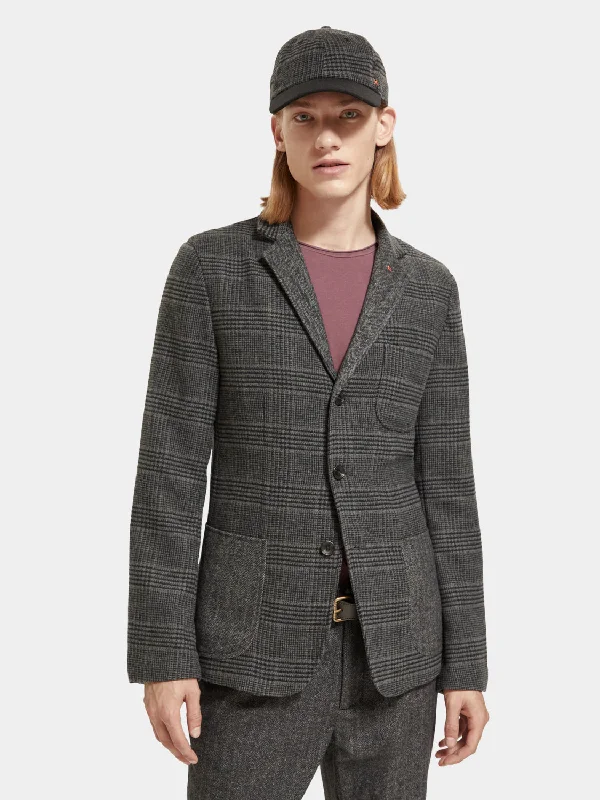 Shop new arrivals in clothing and save –  Wool blend single-breasted blazer