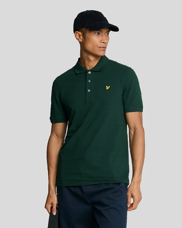 End-of-season clothing sale – Shop now for big savings!  Plain Polo Shirt