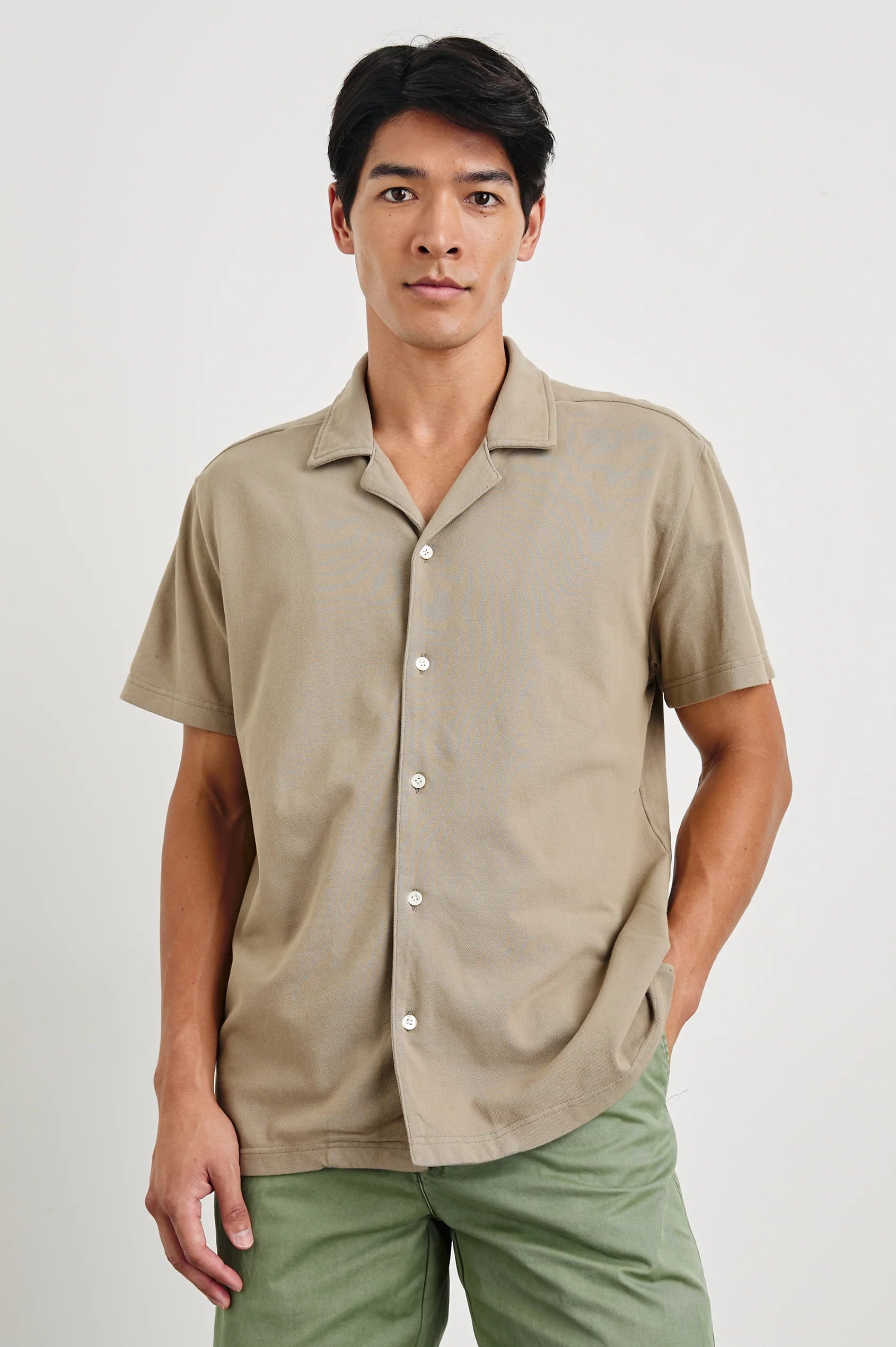 Flash sale on trendy clothing – Limited time offers available online. RAILS | Alain | Barley Flash sale on trendy clothing – Limited time offers available online. RAILS | Alain | Barley