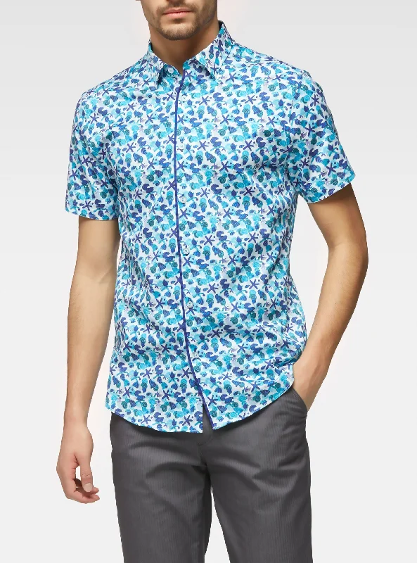 Shop now and save up to 40% on men’s wardrobe essentials. Short-sleeved seashell shirt Shop now and save up to 40% on men’s wardrobe essentials. Short-sleeved seashell shirt