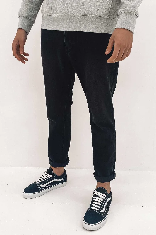 Refresh your wardrobe with the best deals on men's fashion. A Straight Jean Nu Wave Black Refresh your wardrobe with the best deals on men's fashion. A Straight Jean Nu Wave Black