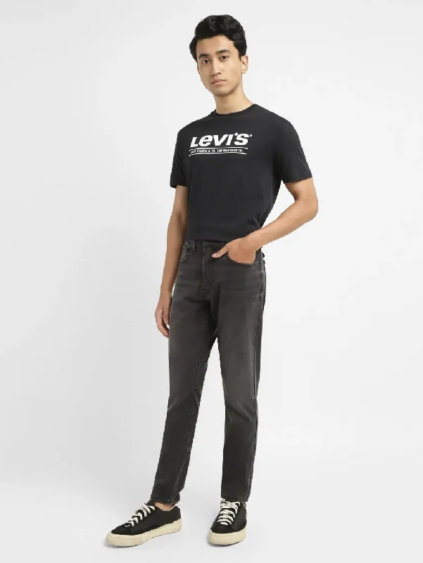 Special offers on the latest clothing collections – Don’t miss out!  Men's 512 Charcoal Slim Tapered Fit Jeans