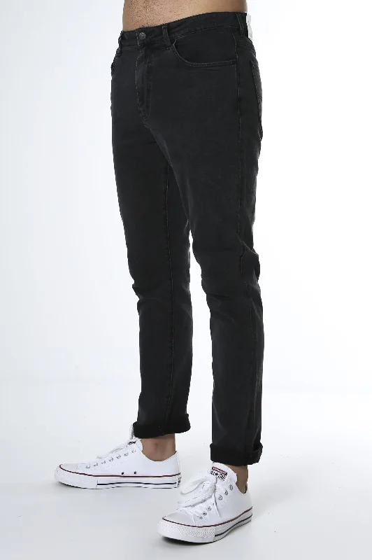 Shop smart, save big – men’s clothing sale on now!  R2 Slim Jean Dusty