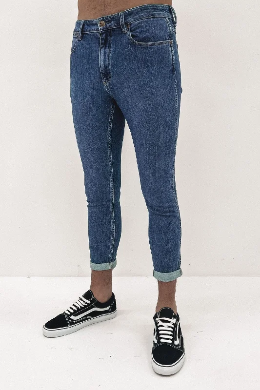 Shop the best clothing sale – Limited-time offer.  Smith R28 Jean Roam