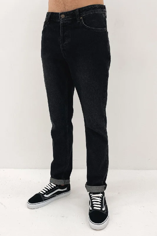 Clearance sale – shop men's clothing at discounted prices! Straight 80 Jean Silence Clearance sale – shop men's clothing at discounted prices! Straight 80 Jean Silence