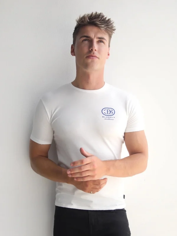 Shop the hottest fashion trends for less – deals you can’t miss. Milano T-Shirt - Flat White Shop the hottest fashion trends for less – deals you can’t miss. Milano T-Shirt - Flat White