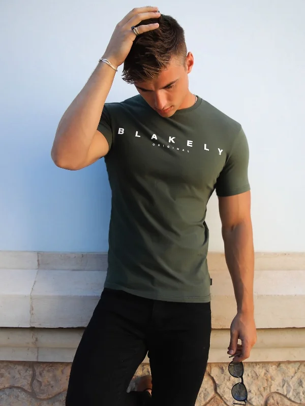 Flash sale on trendy clothing – Limited time offers available online.  Tahiti T-Shirt - Green
