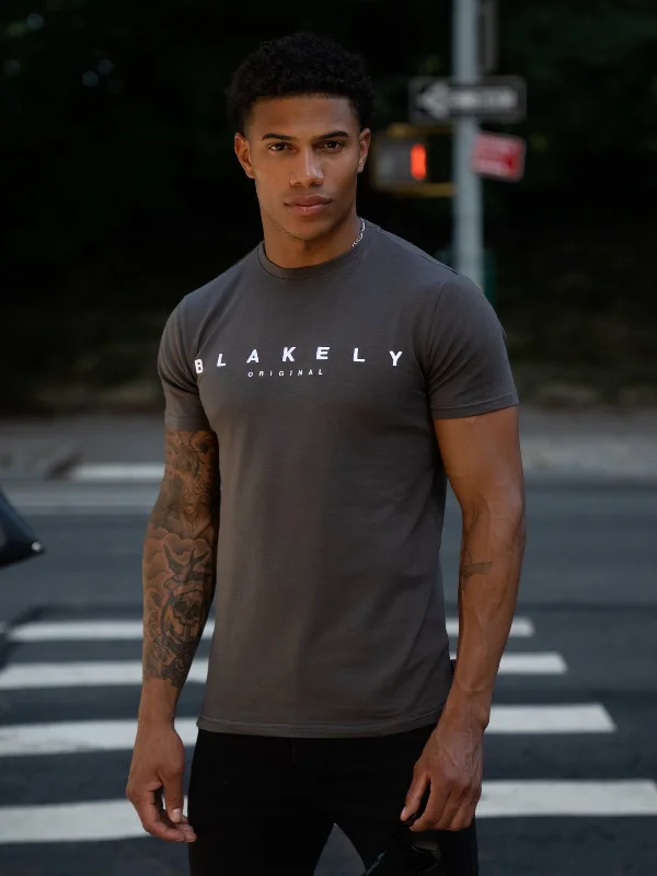 Seasonal fashion sale – Save on all your wardrobe essentials today!  Toronto T-Shirt - Charcoal