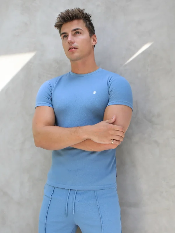 Save big on all types of clothing – Shop the sale now! Verona Slim T-Shirt - Light Blue Save big on all types of clothing – Shop the sale now! Verona Slim T-Shirt - Light Blue