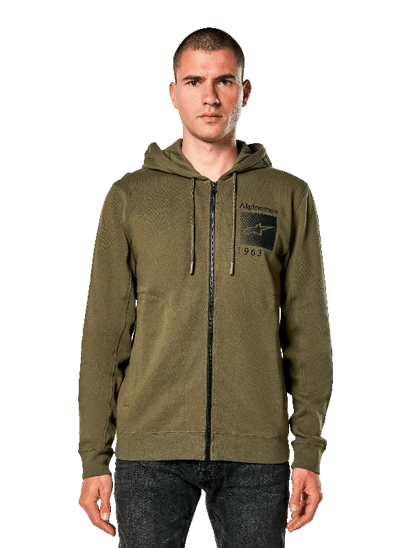Don’t miss out on men’s fashion sales – shop today and save big!  Quest Hoodie