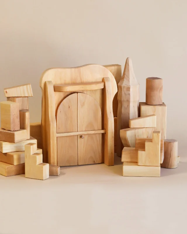 eco-friendly and sustainably made wooden toys                   Ostheimer Castle