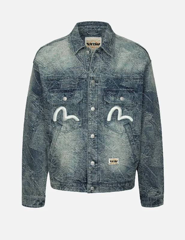Shop men’s clothing now and enjoy amazing savings.  满地口袋印花和海鸥刺绣宽版牛仔外套