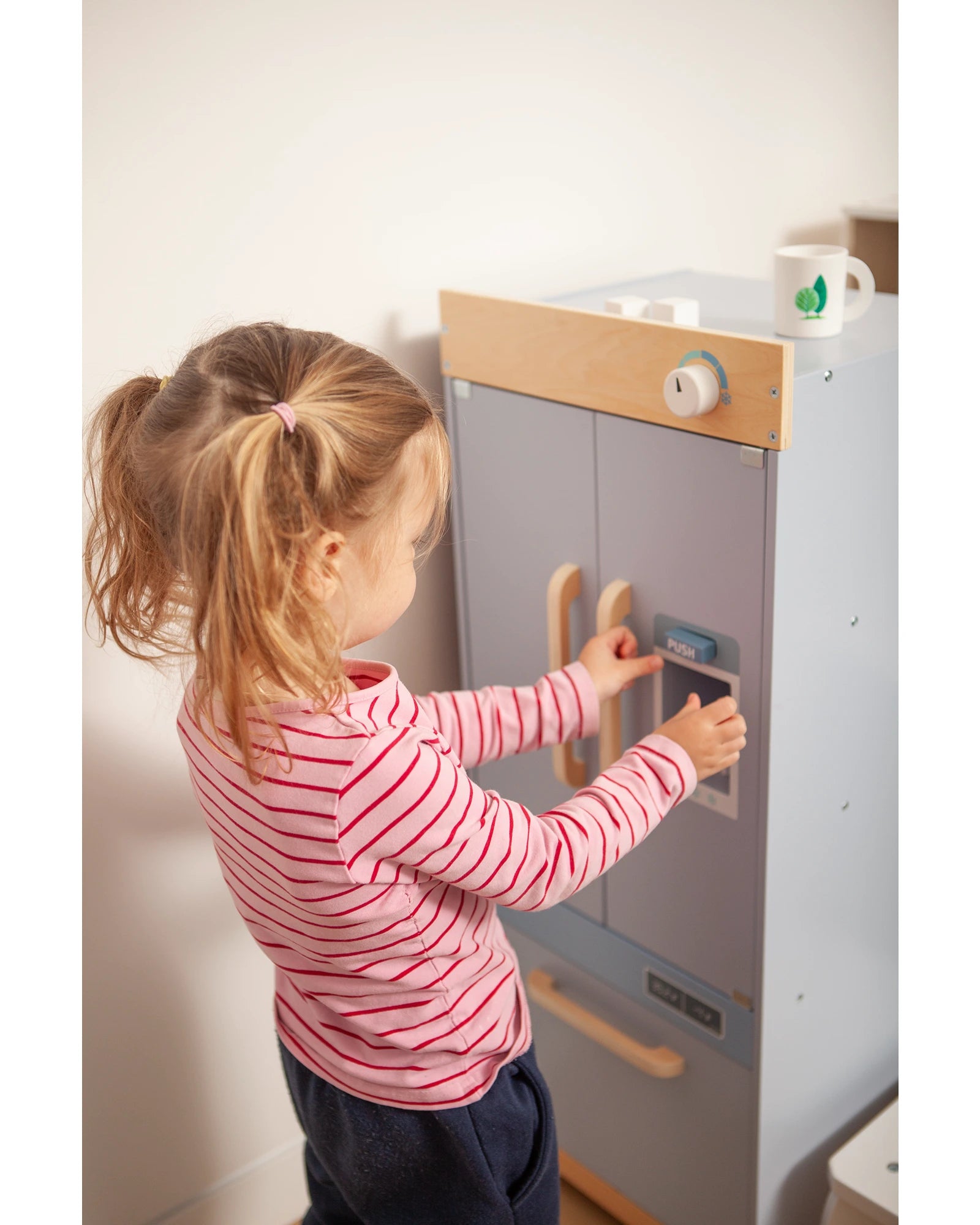 child-safe wooden toys                 Bello Le Grand Fridge