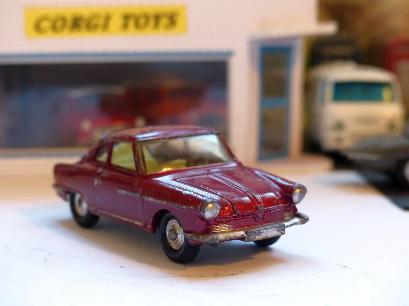 High-quality materials toys 316 NSU Sport Prinz in dark metallic red