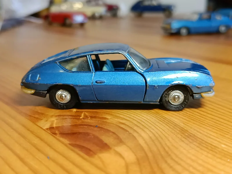 High-quality materials toys 332 Lancia Fulvia Sports Zagato