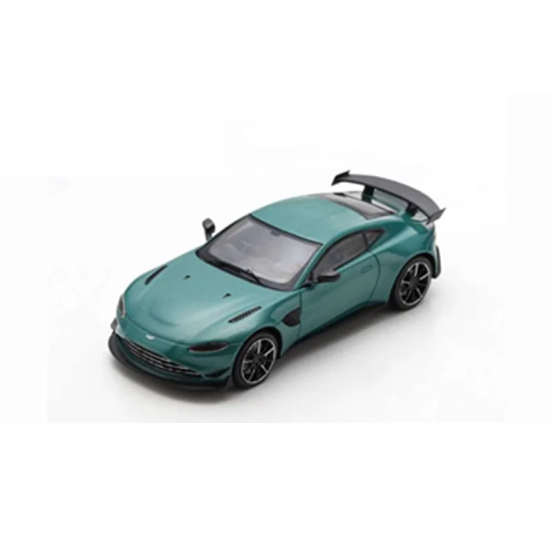 Playful toys Aston Martin Vantage F1 Green - 1:43 Scale Resin Model Car