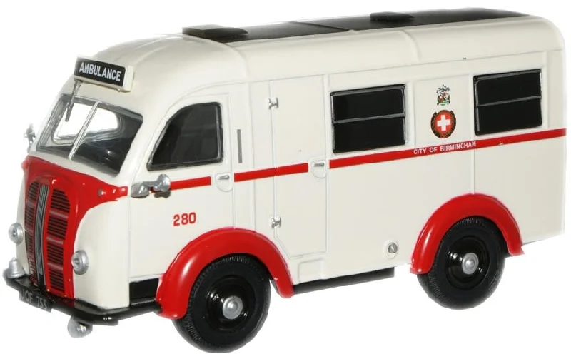 Fun toy carsOxford Diecast Birmingham K8 Welfarer Ambulance - 1:43 Scale