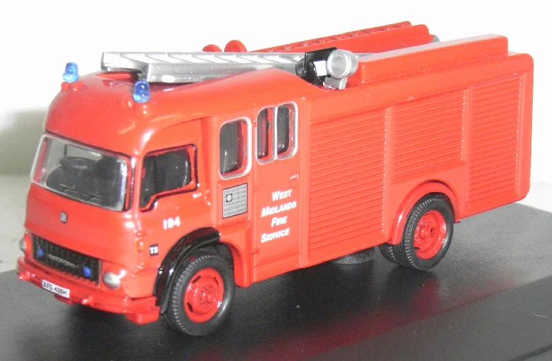 Fun toy carsOxford Diecast Bedford TK/ Carmichael Fire Engine - 1:76 Scale