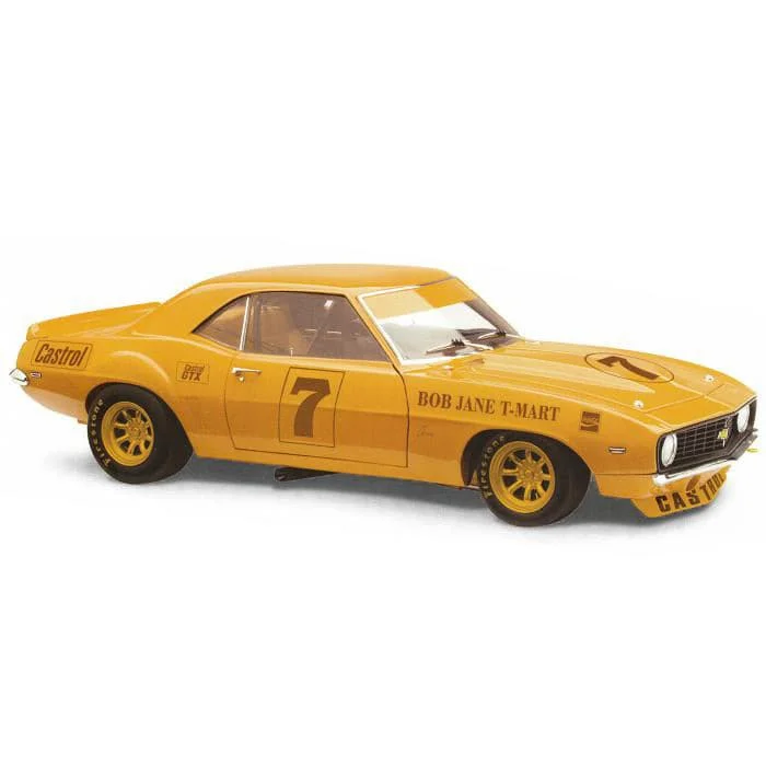 Realistic toy carsCLASSIC CARLECTABLES 1/18 Chevrolet ZL-1 Camaro 1971 ATCC W