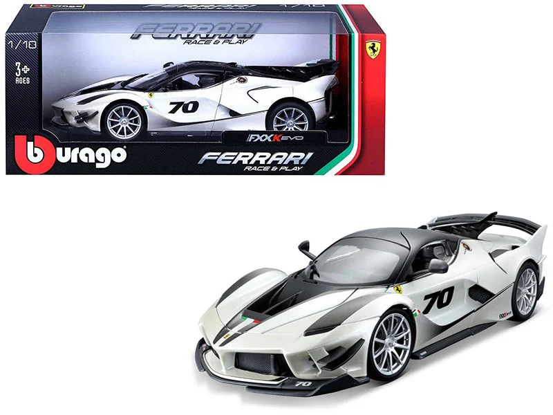 Enthusiastic toysFerrari FXX-K White 1:18 - Bburago