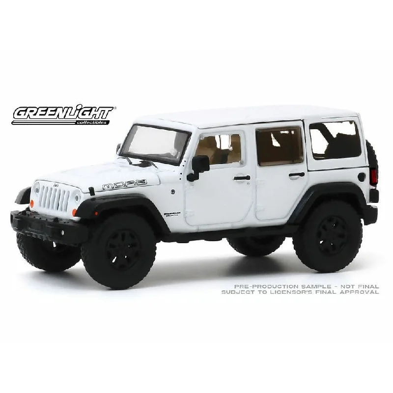 Durable toysGREENLIGHT 1/43 2013 Jeep Wrangler Unlimited Moab Bright White