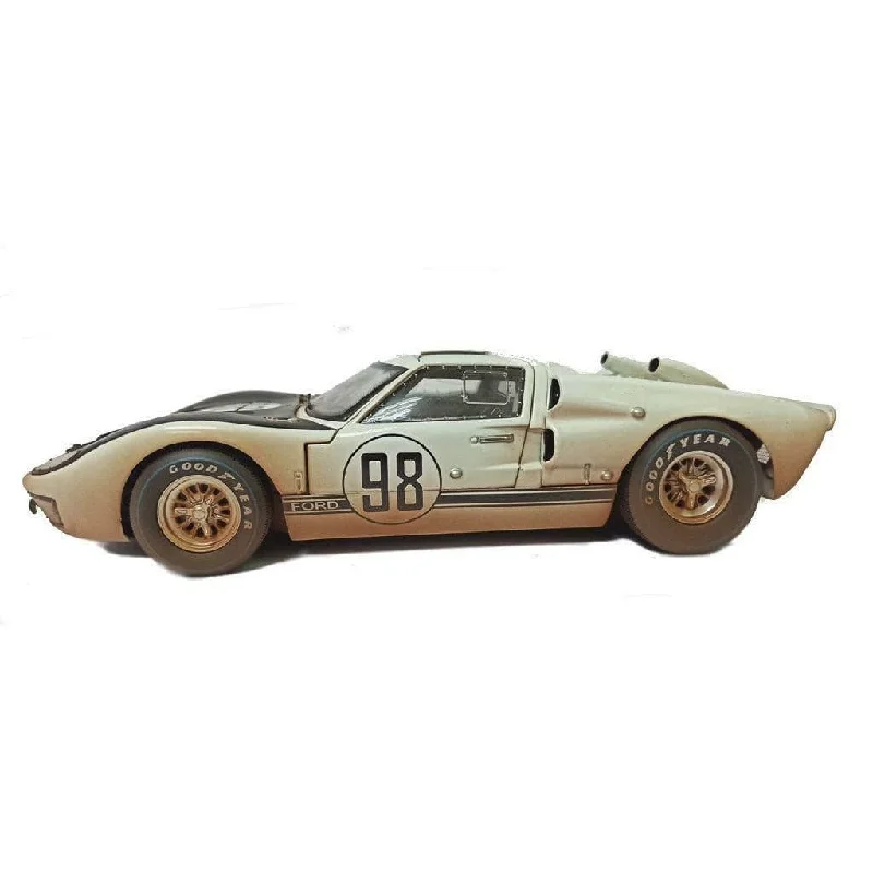 Fun toy carsSHELBY 1/18 #98 Dirty 1966 Ford GT MkII White/Black