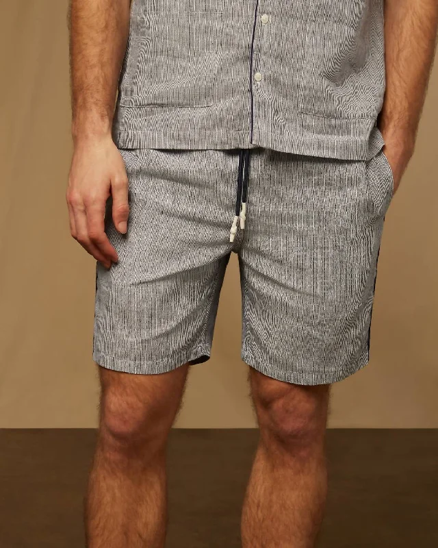 Shop clothing essentials at a fraction of the price – Men Water Resistant Linen Trunk In Navy/white Shop clothing essentials at a fraction of the price – Men Water Resistant Linen Trunk In Navy/white