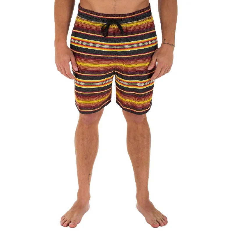 Shop men’s fashion at discount prices and save up to 70%! Modern Surf Poncho 19" Shorts In Black Shop men’s fashion at discount prices and save up to 70%! Modern Surf Poncho 19" Shorts In Black